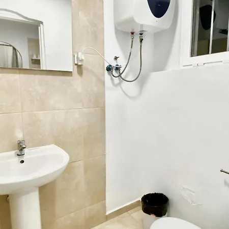 8 Liberty Estudio Costa Adeje (Tenerife)